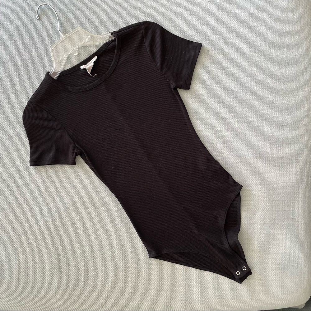 Short sleeve black jersey bodysuit